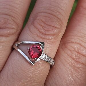 Elegant Silver Ring with Red Gemstone